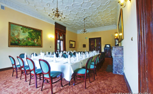 Sala kawiarnia w historycznych częściach Pałacu Hardta #9