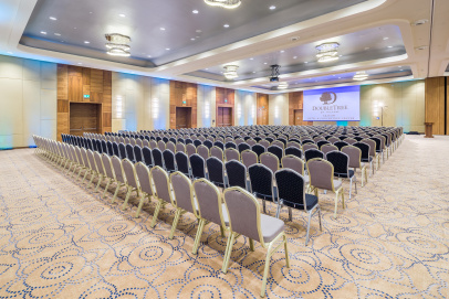 Jak zorganizować konferencję w epoce COVID-19?