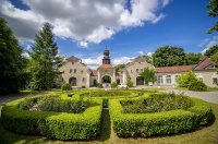 Pałac i Folwark Galiny