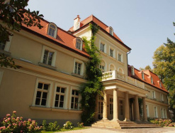 Dwór Sieraków