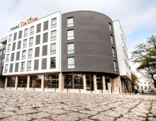 DeSilva Premium Opole