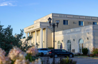 Parisel Palace